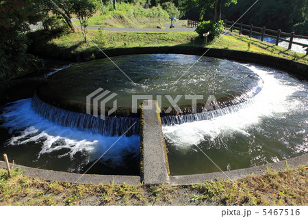 山都市の分水坑 山都市の分水坑 5467516