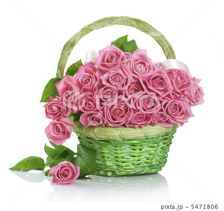 Roses Bunch in the Basket Roses Bunch in the Basket 5471806