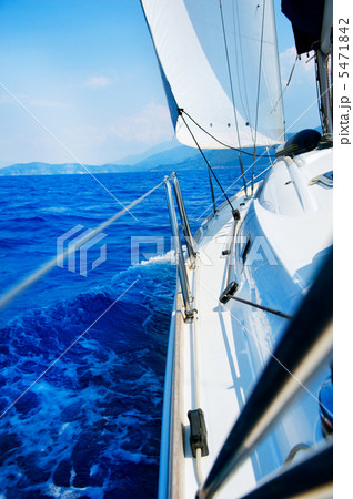 Yacht. Travel 5471842