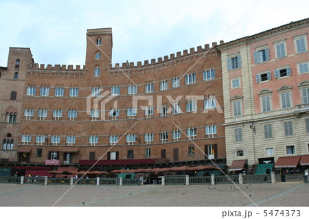 シエナ　カンポ広場　トスカーナ　イタリア　ヨーロッパ 5474373