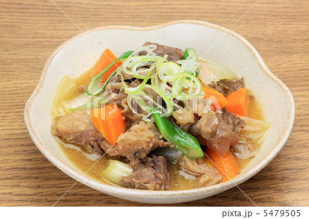 牛スジの煮込み 5479505