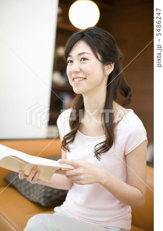 女性ポートレート 5486247
