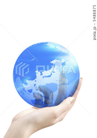 手と地球儀 5486875