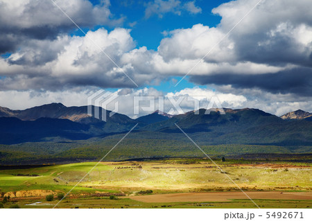 Mountain view Mountain view 5492671
