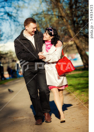 loving couple 5493435