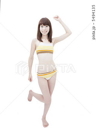 水着姿の女性 5494135