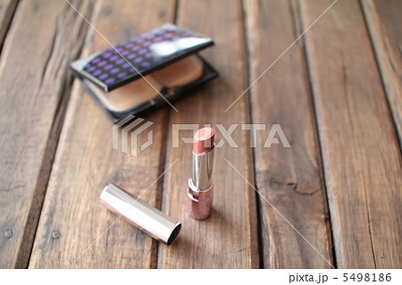 化粧品 口紅とファンデーション 化粧品 口紅とファンデーション 5498186