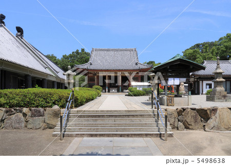 四国霊場第84番札所「屋島寺」本堂(重文) 四国霊場第84番札所「屋島寺」本堂(重文) 5498638