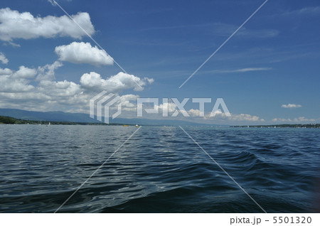 レマン湖と青空 5501320