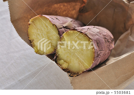 焼き芋 5503681