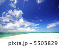 爽やかな沖縄の海 5503829