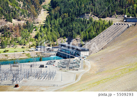 Lake Benmore hydroelectric dam, New Zealand 5509293
