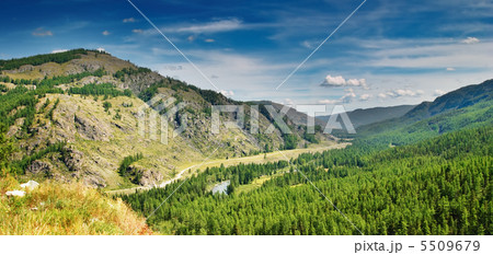 Mountain valley Mountain valley 5509679