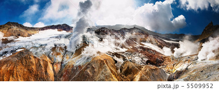 Active volcano 5509952