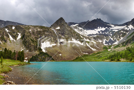 Mountain lake 5510130
