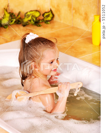 Kid washing in bath. 5511052