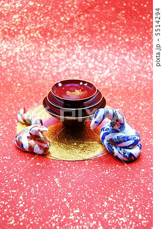 結婚しました・蛇カップル三献 ・和紙バック横位置 5514294