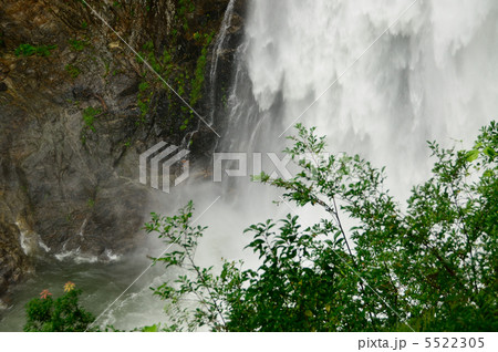 不動七重の滝 5522305