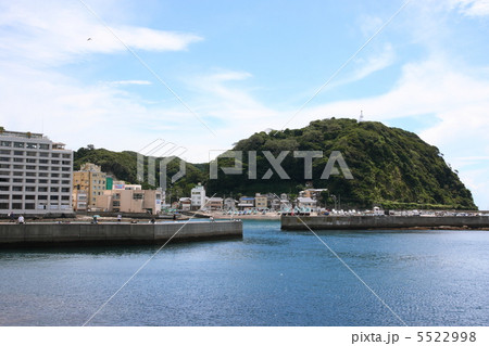 小湊漁港と青空と雲 小湊漁港と青空と雲 5522998