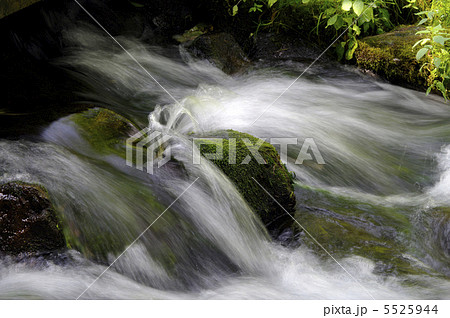 川の流れ 5525944