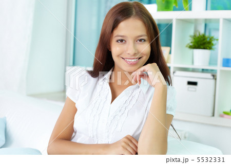 Attractive woman Attractive woman 5532331