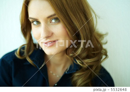 Flirtatious look Flirtatious look 5532648