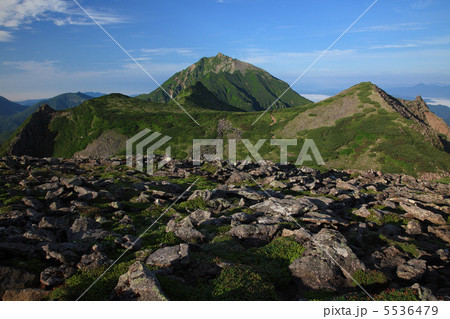 前天狗のガレ場とニペソツ山 5536479