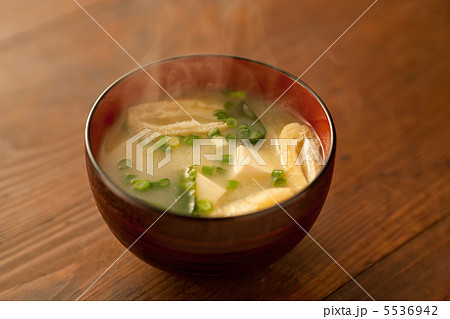 味噌汁 5536942