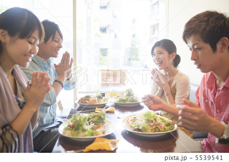 カフェランチ 5539541