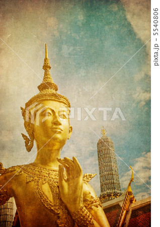 Vintage image of Kinnari statue at Wat Phra Kaew, Bangkok. Vintage image of Kinnari statue at Wat Phra Kaew, Bangkok. 5540806