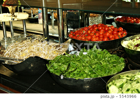 Catering food at a party 5543966