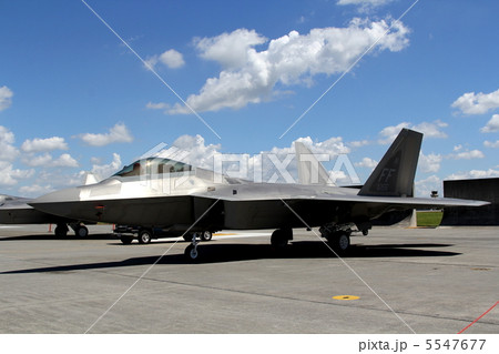 戦闘機 5547677