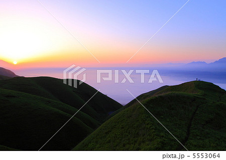 阿蘇 日の出 雲海 阿蘇 日の出 雲海 5553064