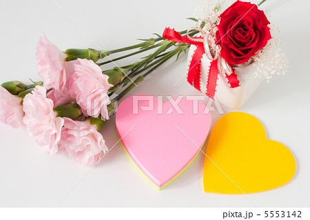 薔薇とハートとカーネーションのメッセージカード 薔薇とハートとカーネーションのメッセージカード 5553142