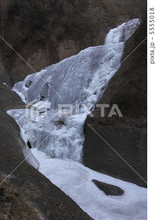今までにない完全凍結 凍て付く袋田の滝 厳冬奥久慈旅情 今までにない完全凍結 凍て付く袋田の滝 厳冬奥久慈旅情 5555018