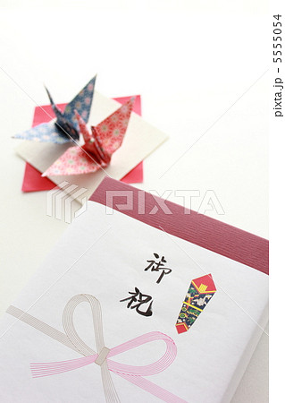 ギフトと折り鶴 5555054