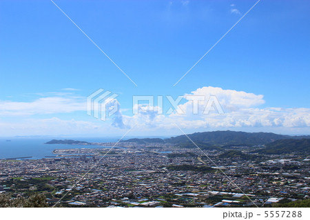 三河湾スカイラインから眺める愛知県蒲郡市 5557288