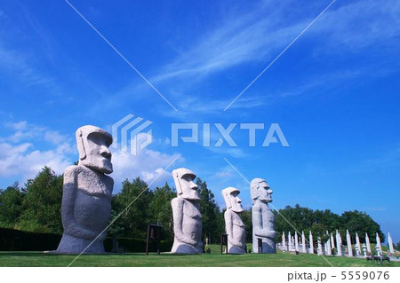 滝野のモアイ像 5559076