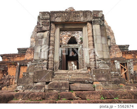 世界遺産　アンコール遺跡のプレ・ループ寺院 5562674