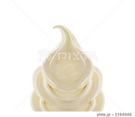 soft ice cream on white background 5568988