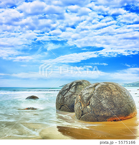 Moeraki Boulders Moeraki Boulders 5575166