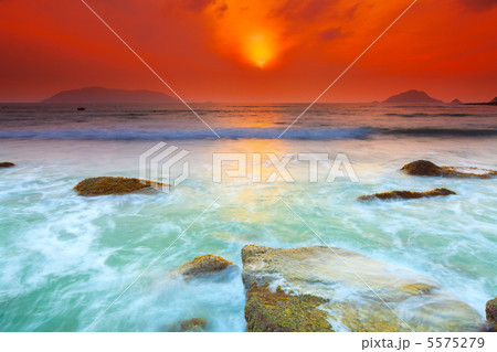 Sunrise Sunrise 5575279