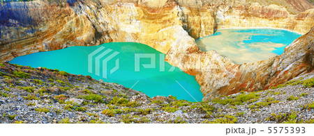 Kelimutu lakes 5575393