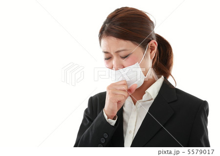 マスクをした女性 5579017