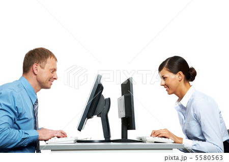 Sitting opposite 5580563