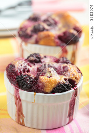 Blackberry clafoutis Blackberry clafoutis 5583974