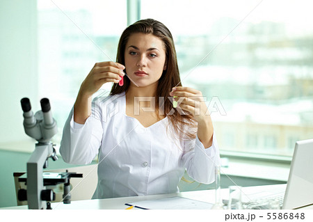 Comparing substances 5586848