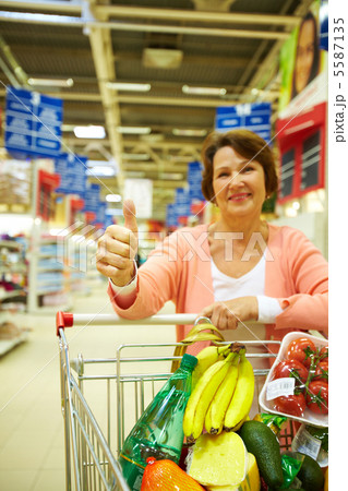 Woman with goods 5587135
