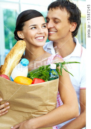 Amorous shoppers Amorous shoppers 5587145