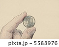 100円玉 5588976